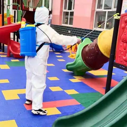 战疫情 净校园——孔留垒（未来星）幼儿园开学前大扫除