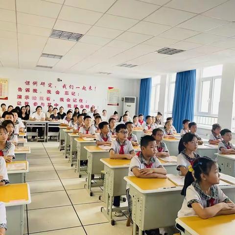 “多彩少年，活力焕发”---开小3年级7班快乐的校园生活