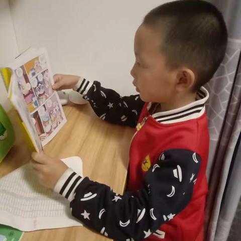 爱上阅读  悦读快乐——城关小学一（2）班林梓扬