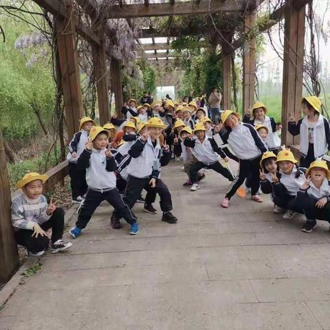 华小一(16)班春游读书会