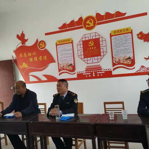 关注食品安全，共建平安校园——肖店乡中心校“食堂开放日”活动