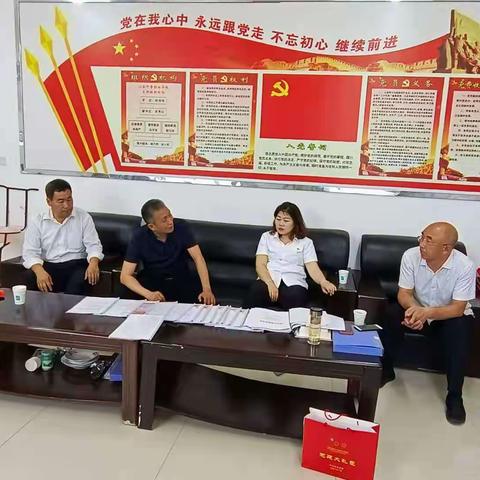 王县长深入职中调研