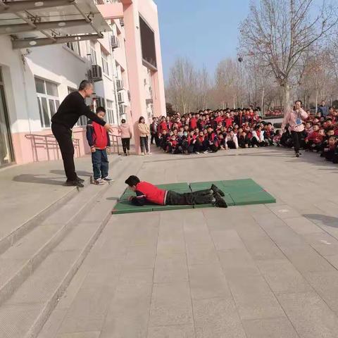 珍爱生命，远离溺水”古城中心小学防溺水演练