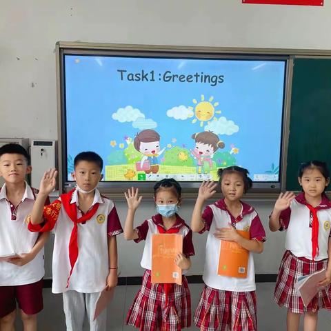 “多彩复兴，双减在进行”：一二年级英语期末趣味大闯关“小小攀登者，勇攀最高峰”