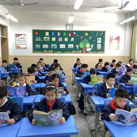 浸润书香  快乐成长