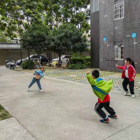 实验小学二(8）班马鸣悦的暑假生活