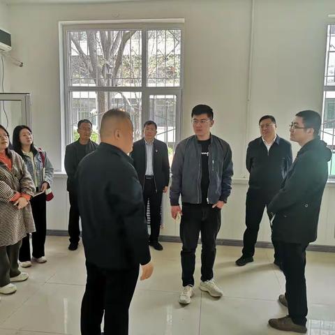 党建引领聚合力   ——新华社记者到紫东公路小区调研