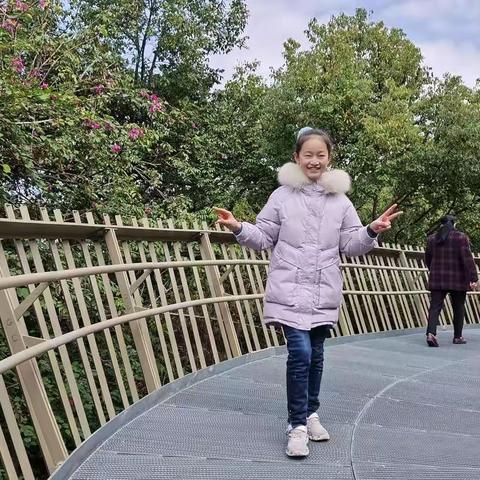 过年走福道（通师二附五3班韩钰欣）