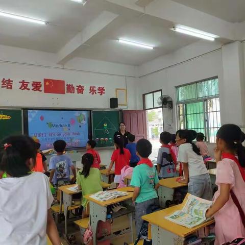 [能力提升建设年]文昌市龙马中心小学三年级英语公开课纪实