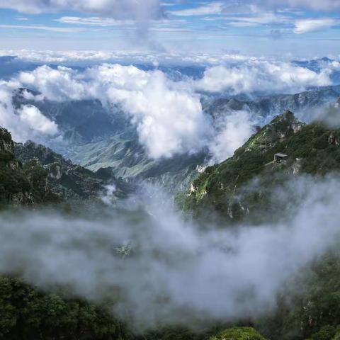 二进白石山