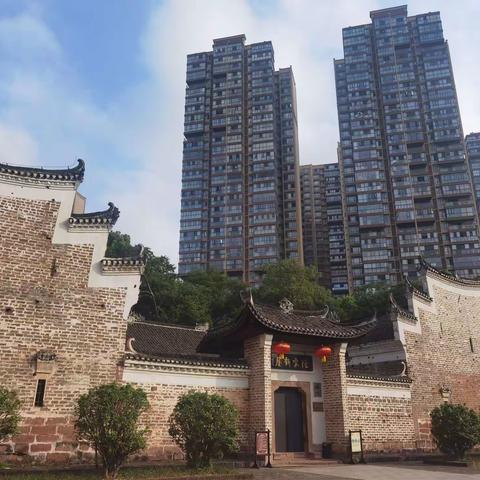 见证岁月 铭记历史 继承遗志 强国有我——祝融小学1907班七色花支队参观陆家新屋衡阳保卫战纪念馆小记