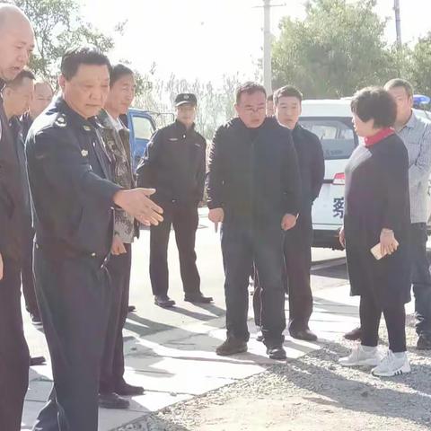 长治县开展路域环境污染治理联合执法专项行动工作