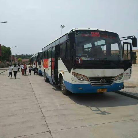 长治县道路运输管理所圆满完成2018年中考师生接送工作