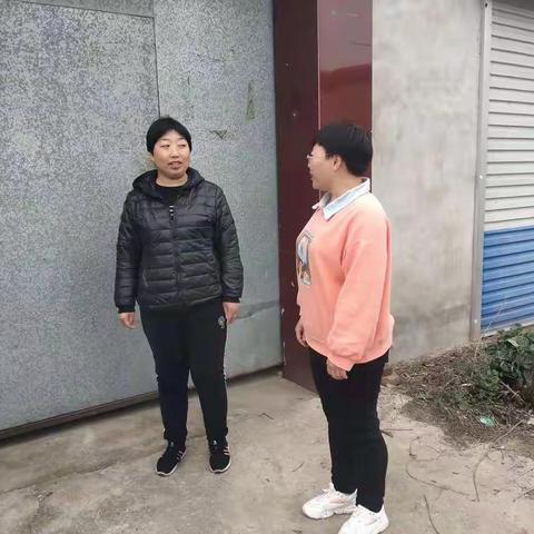 【教育有情怀，家访有温度】----中堡镇勒流河小学联合党支部十月份主题党日活动