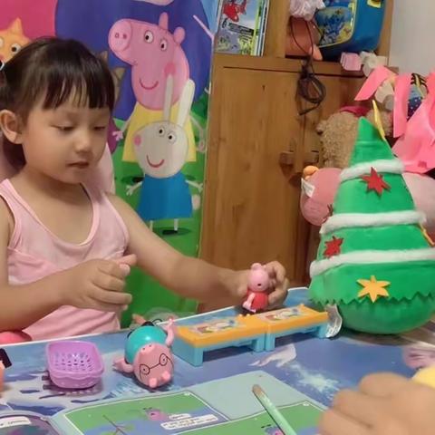（4/200)S1-2《Mr dinosaur is lost》小猪佩奇Peppa pig复述Week5【230807-0811】在一起