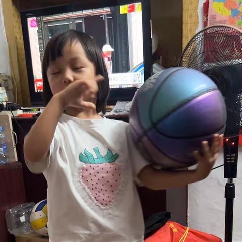 Eva王艺涵 D304次打卡❤️【230817-0818】2.0小西妈双语工程2109期161号❤️/大咖素质训练营