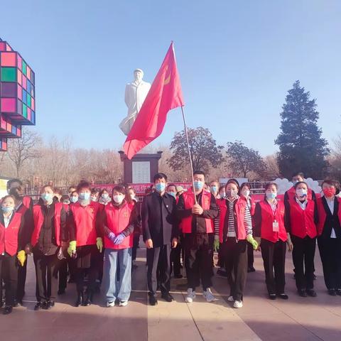 传承雷锋精神，争当时代楷模