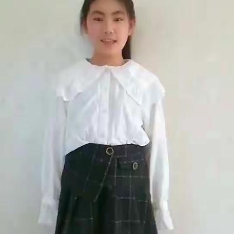 佳艺口才礼仪培训中心西海校区，薄荷台校区的全体师生祝全县人民新春快乐，万事顺意！