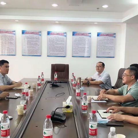 方中里主席率队向省总工会主要领导汇报有关工作