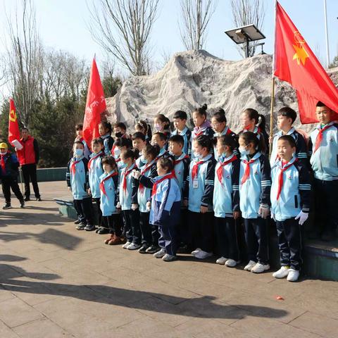 实验小学联合党支部开展“弘扬雷锋精神投身志愿活动”主题党日活动