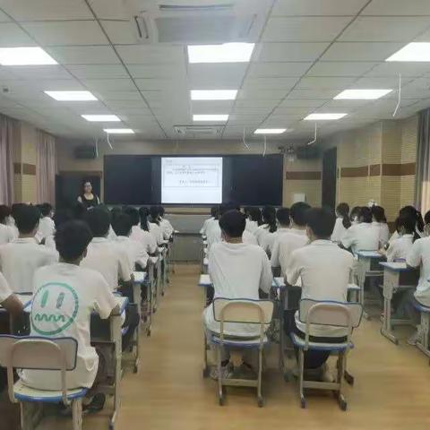 齐心协力促备战，号角齐鸣迎中考 ——梧州市龙圩中学2022年中考（会考）备考复习示范课教研活动