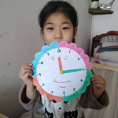 在学习中成长 自制学具 玩转学习                       ——大鹿庄小学二年级学生开展居家动手做学具活动