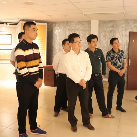 官军汉同志带队参观“不忘初心、牢记使命”主题教育档案文献展