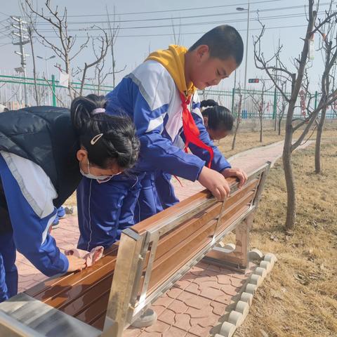 “学雷锋，有我一个！” ——记河阴小学“让雷锋精神薪火相传”主题活动月