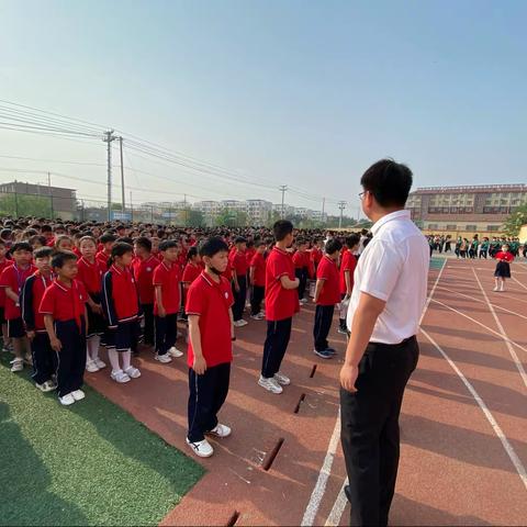 恰同学少年，风华正茂——夏津县实验小学“红领巾心向党—争做新时代好队员”入队仪式