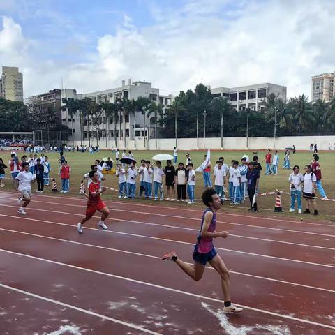 以体铸魂，歌颂百年——记海南中学高一九班参加第五十五届校运动会