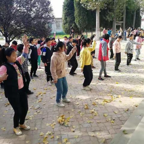 阳光大课间，运动我领先——大马营中心小学。