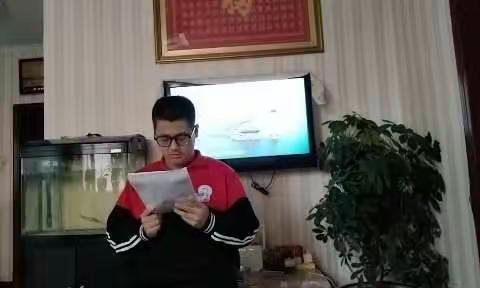 朝气蓬勃恰少年，心系党旗勇前行！