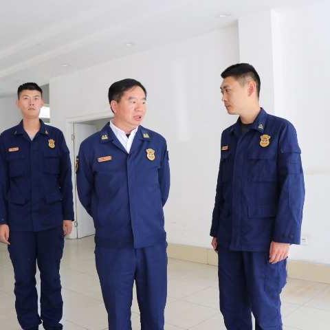 尉永波副政委采取“四直两不”方式深入美里湖消防救援站调研指导作战训练安全工作