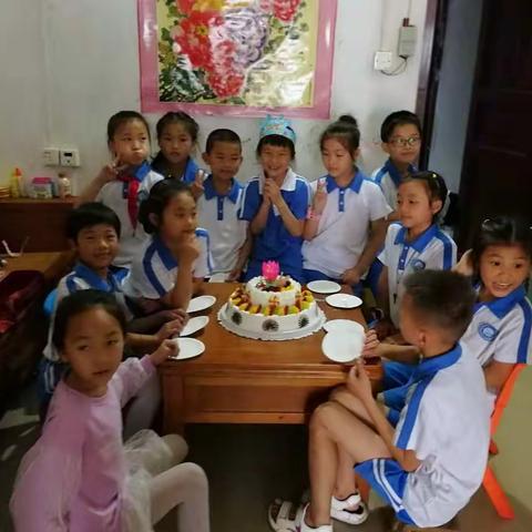 雷萱萱生日快乐！