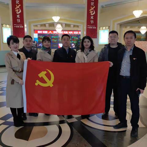 手沾墨水口来尝，信仰味道终觉甜