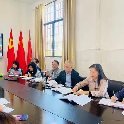 调研新课标促成长，视导校管理上台阶——莲花县城厢小学迎接萍乡市教研室新课标调研，县教研室教学视导工作