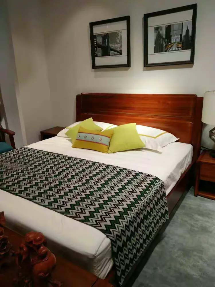 仁豪摩迪卡实木家具