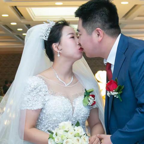 我们结婚了 We got married