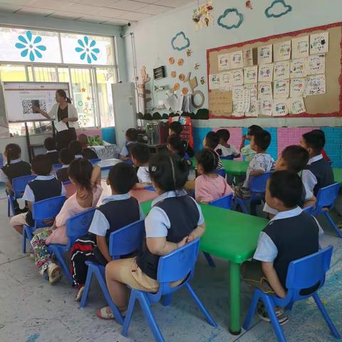 童之梦幼儿园果果班手工活动—《好玩的扎染》