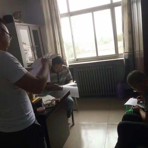 区委督导组到赵川镇督导检查“一问责八清理”暨基层“微腐败”专项整治工作