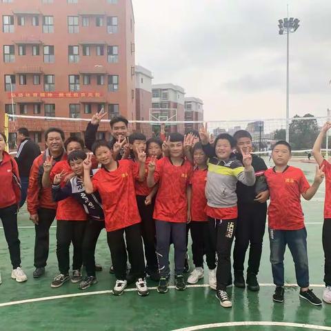 “挥洒汗水，不负韶华”南桥完全小学男子排球队获武冈市男子排球队第一