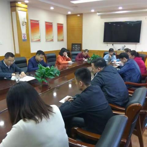 加班赶进度，确保按时完成普查任务