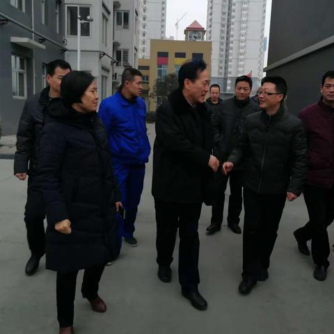 雁塔区委书记赵小林检查丰硕佳园小区供暖情况