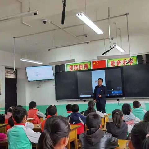 思政引领，教研随行——兴盛民族小学思政课教研活动