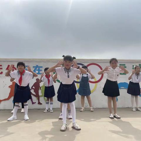 蓝村赵家屯小学举行庆六一特别活动