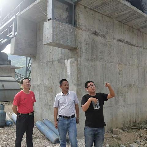 工信局开展节前安全检查工作