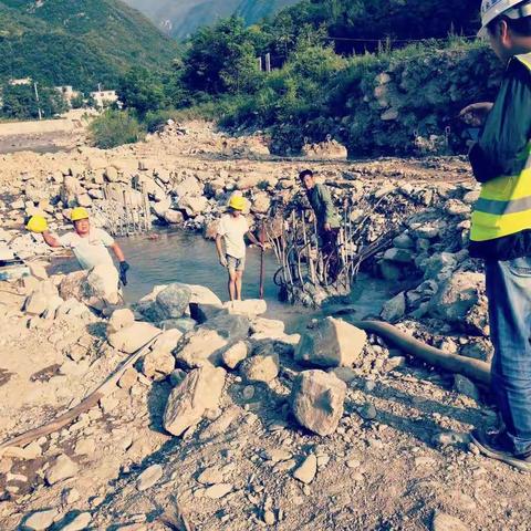 8-8日下午结合8-3日安全巡查问题整改情况对问题现场进行了复查。随行人员：王刚、薛宾