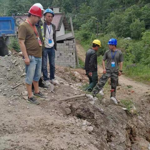 5月23日安保科陈奕行和工程科岳纯及总监代表王刚巡查情况