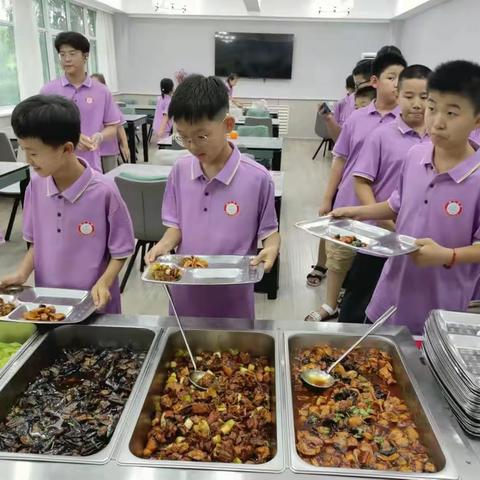 临沂大学少年科技班开课了