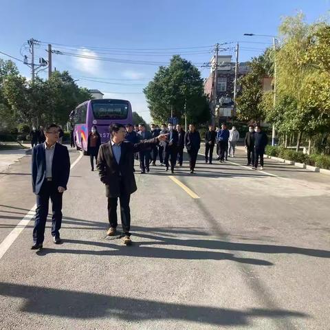 借鉴学习助提升 凝心聚力谋发展--槐店乡到寨河镇杜岗村观摩学习壮大村集体经济工作